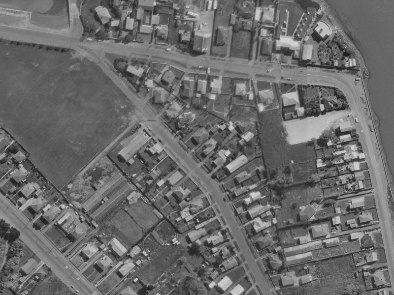 Mt Pleasant Road from the air, 1970-1974