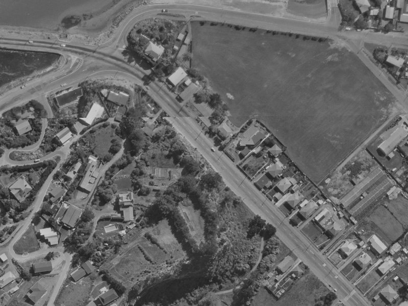 112 Main Road from the air, 1970-1974