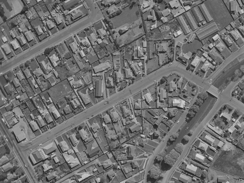 31 Beckford Road from the air, 1970-1974