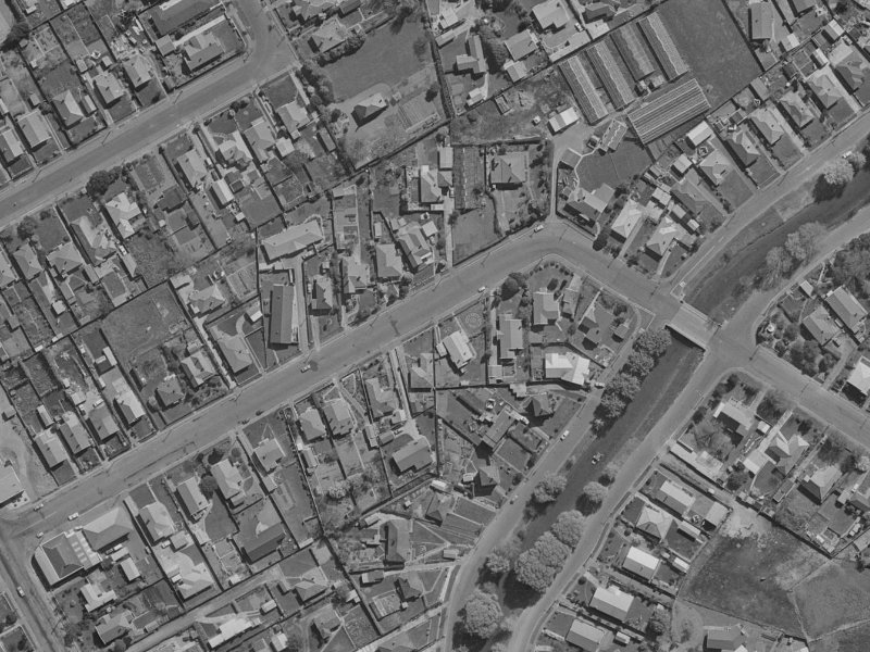 40 Beckford Road from the air, 1970-1974