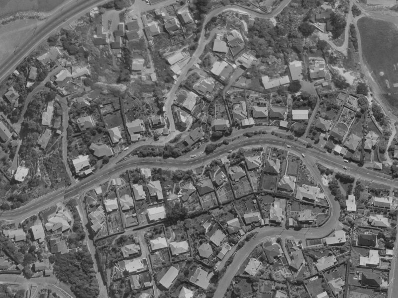 37 Saint Andrews Hill Road from the air, 1970-1974