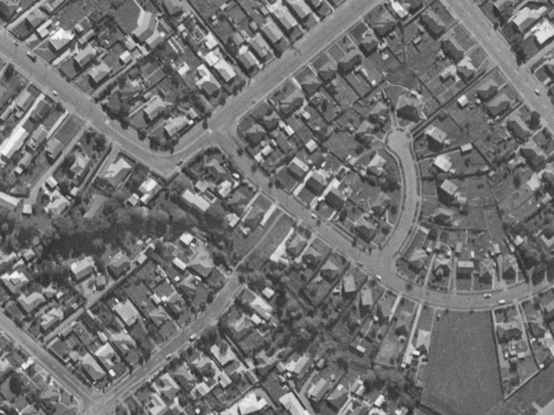 35 Glynne Crescent from the air, 1970-1974