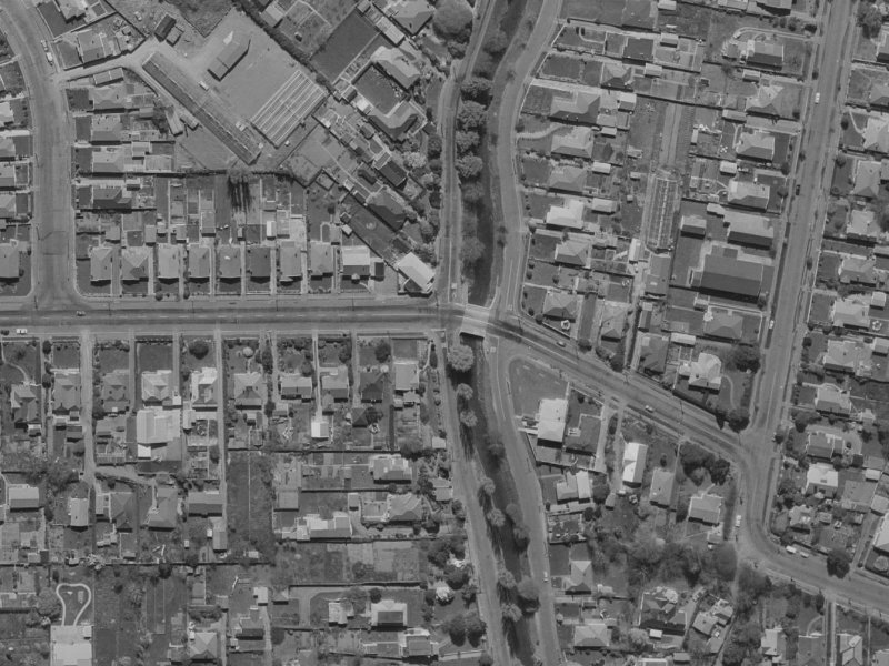251–267 Eastern Terrace from the air, 1970-1974