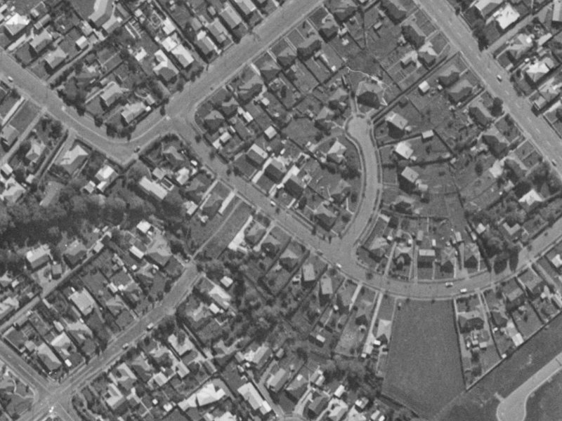 24A Glynne Crescent from the air, 1970-1974
