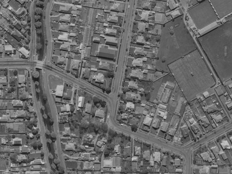 40 Saint Martins Road from the air, 1970-1974