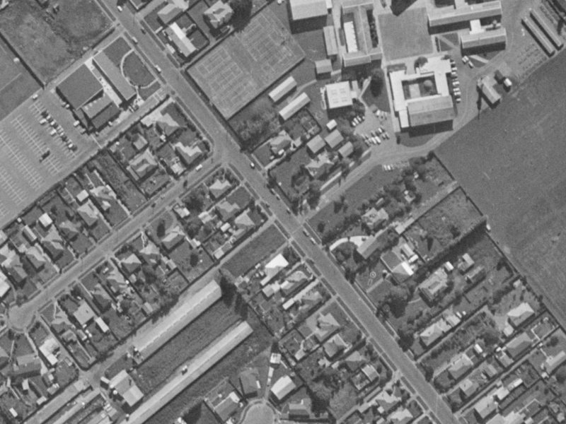 31 Tankerville Road from the air, 1970-1974