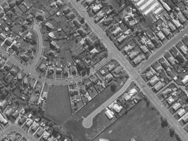 5 Glynne Crescent from the air, 1970-1974