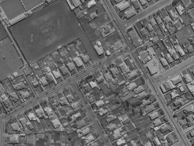 24 Gamblins Road from the air, 1970-1974