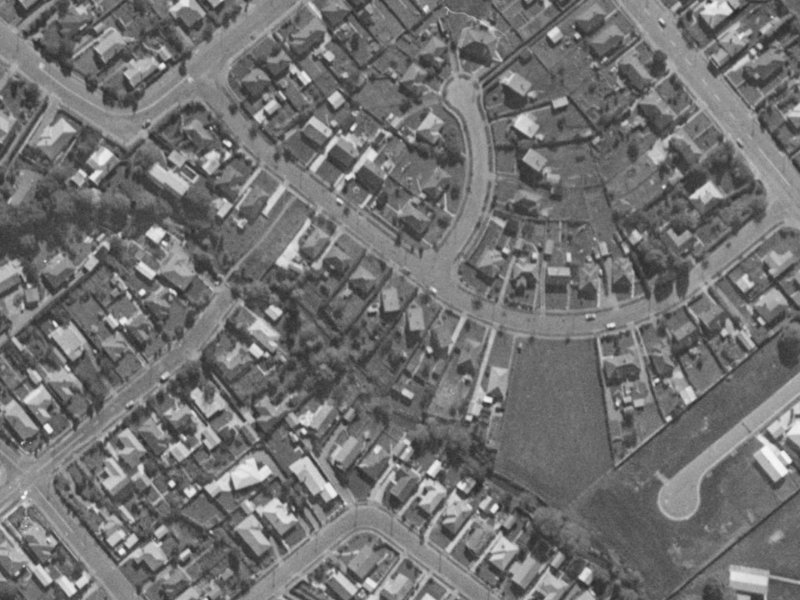 27 Glynne Crescent from the air, 1970-1974