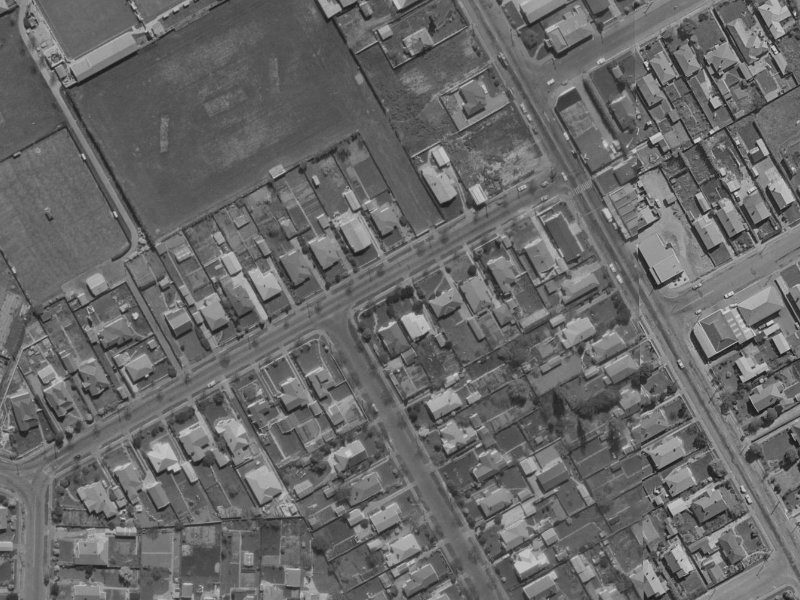 22 Gamblins Road from the air, 1970-1974