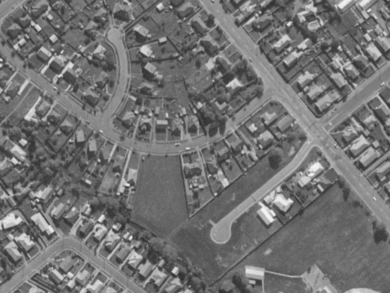 11 Glynne Crescent from the air, 1970-1974