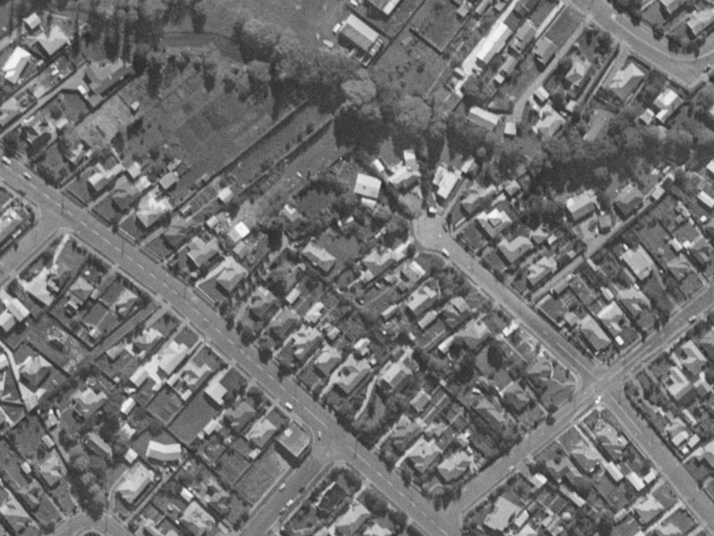 9 Weir Place from the air, 1970-1974