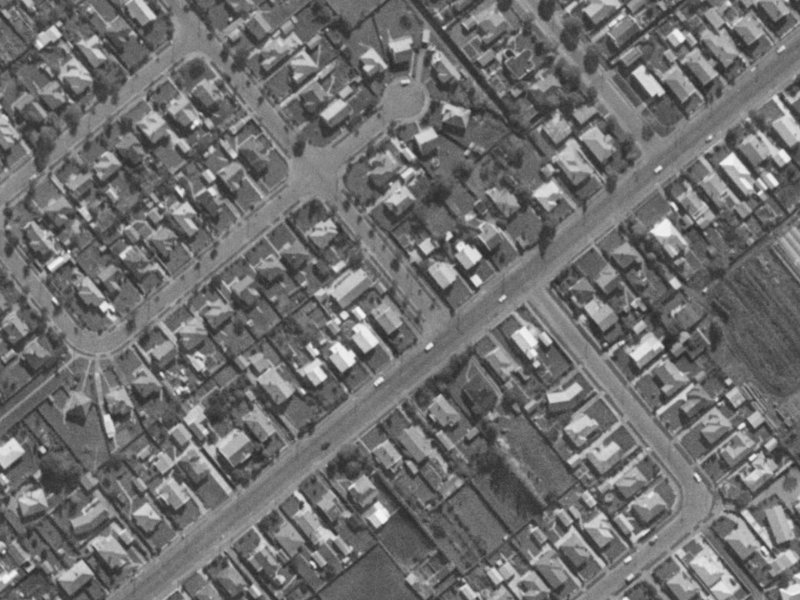 37 Stourbridge Street from the air, 1970-1974