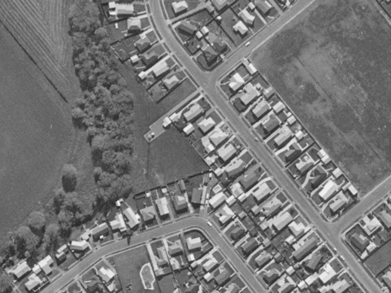 136 Warren Crescent from the air, 1970-1974
