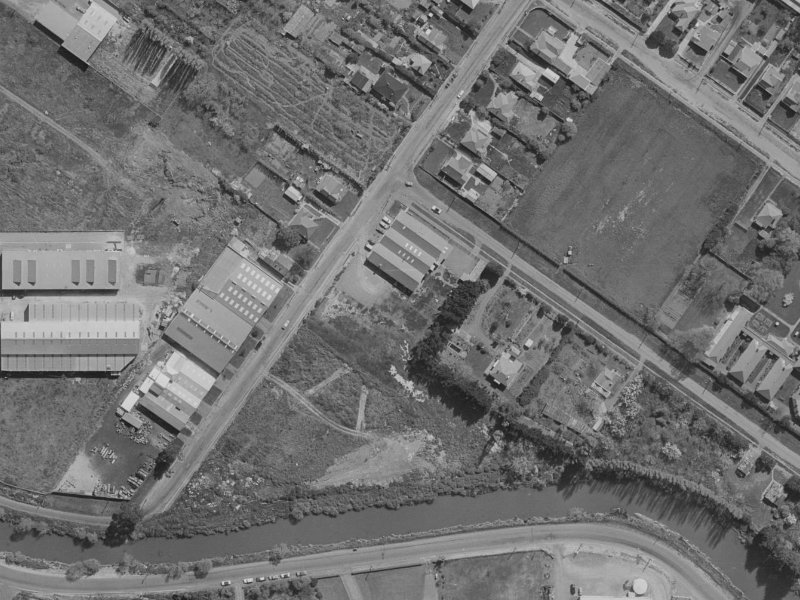 30/105 Bamford Street from the air, 1970-1974