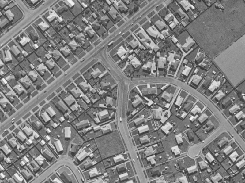 9 Rowley Avenue from the air, 1970-1974