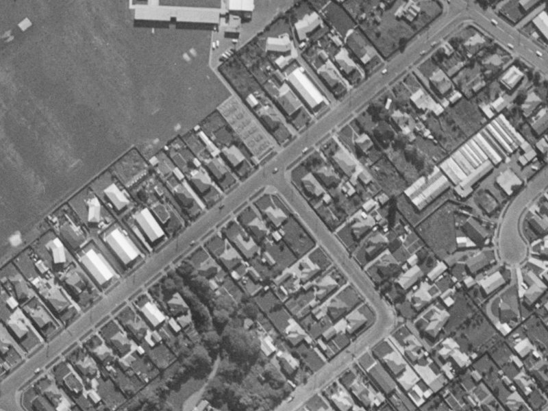 2 Cedars Street from the air, 1970-1974