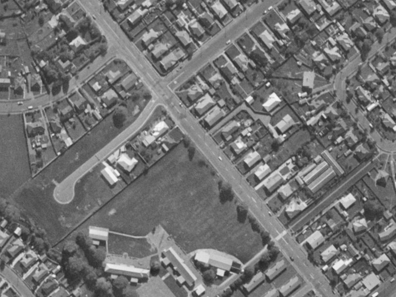 178B Lyttelton Street from the air, 1970-1974