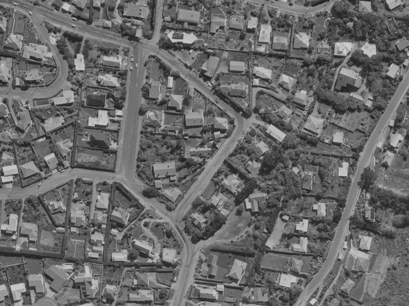 72 St Andrews Hill Road from the air, 1970-1974
