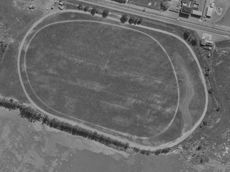 14a Settlers Crescent from the air, 1970-1974