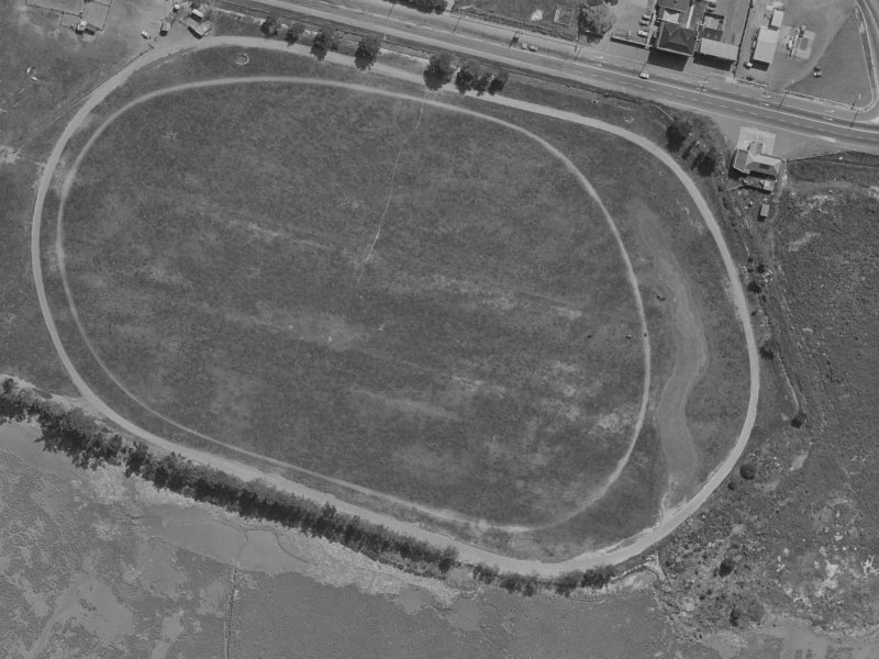 Settlers Crescent from the air, 1970-1974