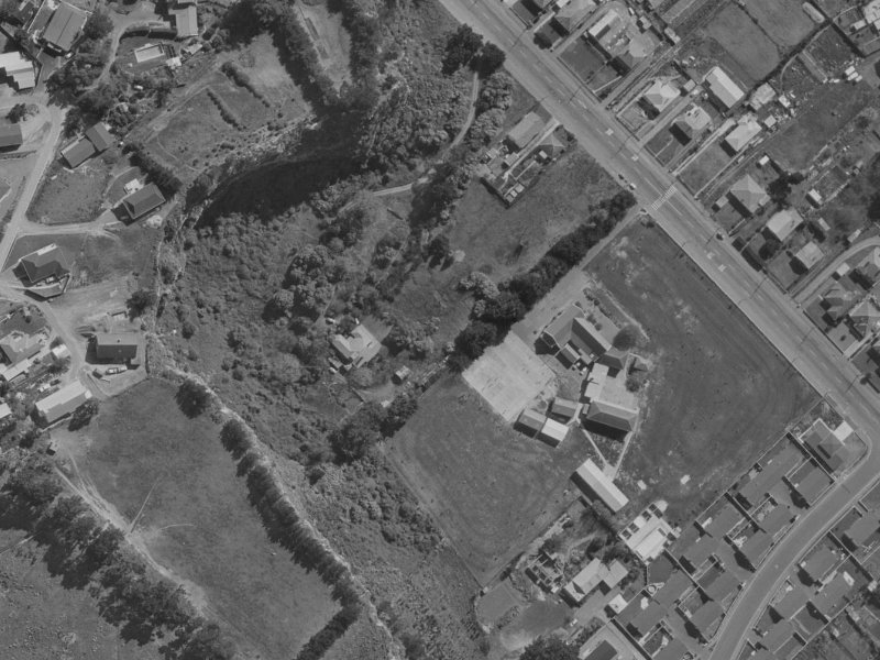 124B Main Road from the air, 1970-1974