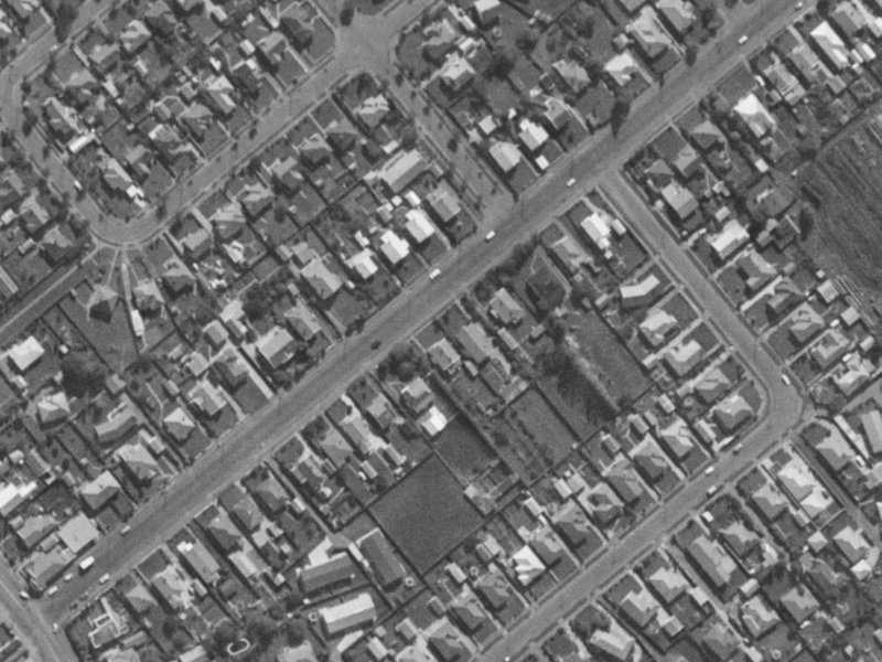 34 Stourbridge Street from the air, 1970-1974