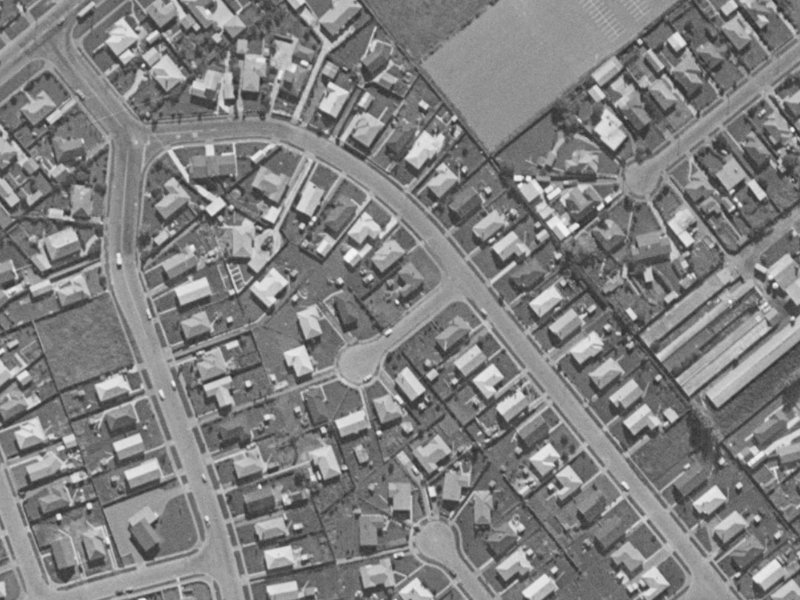 4–8 Myers Place from the air, 1970-1974