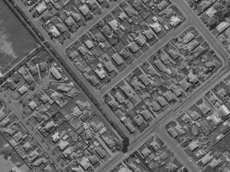 4 Cardiff Avenue from the air, 1970-1974