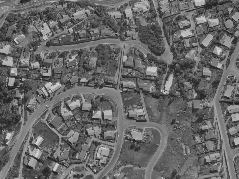 41 Cannon Hill Crescent from the air, 1970-1974