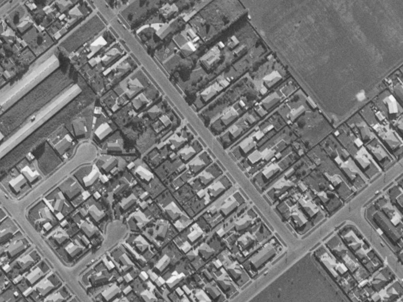 65 Tankerville Road from the air, 1970-1974