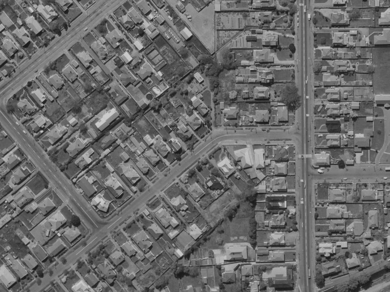 37 Aylmer Street from the air, 1970-1974