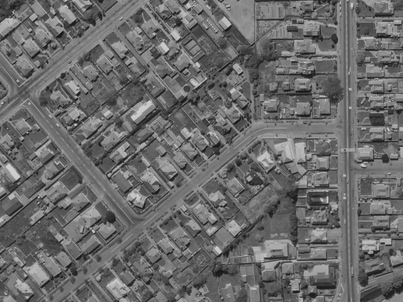 33 Aylmer Street from the air, 1970-1974