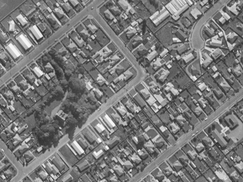 10 Cedars Street from the air, 1970-1974