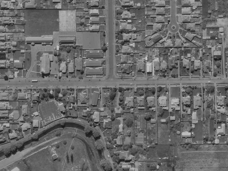 42 Fisher Avenue from the air, 1970-1974