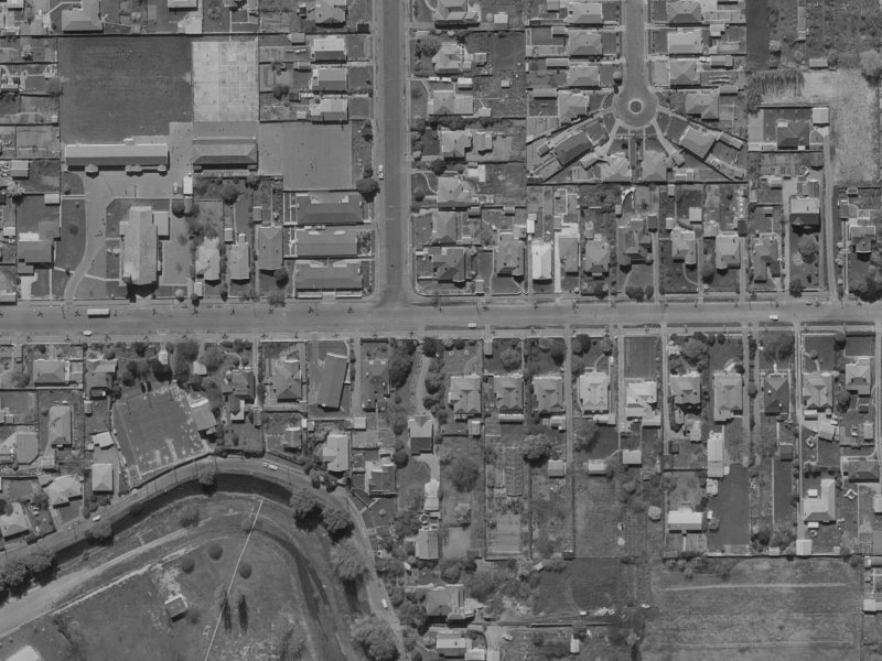 48 Fisher Avenue from the air, 1970-1974