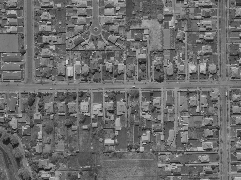 72 Fisher Avenue from the air, 1970-1974