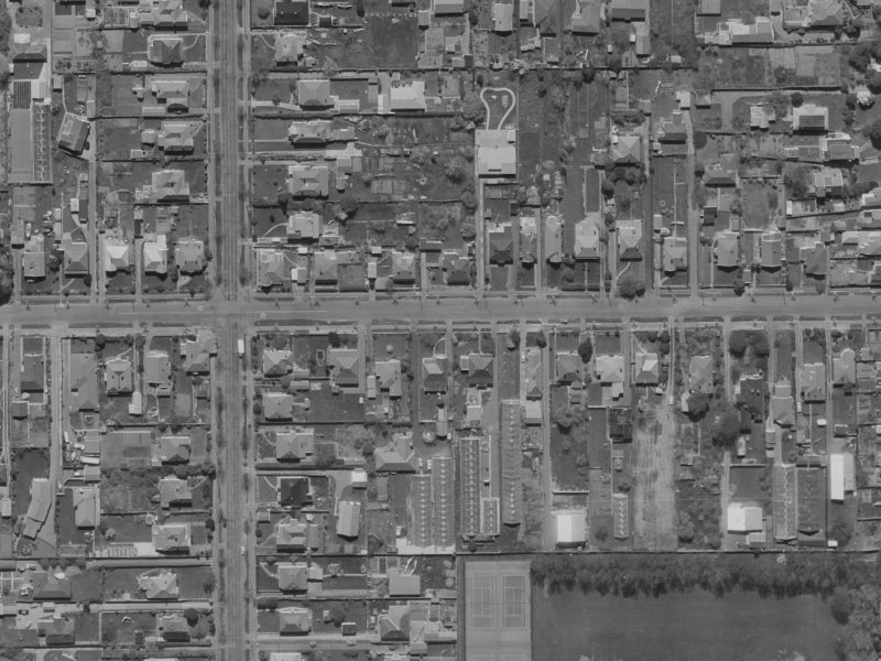 122A Fisher Avenue from the air, 1970-1974