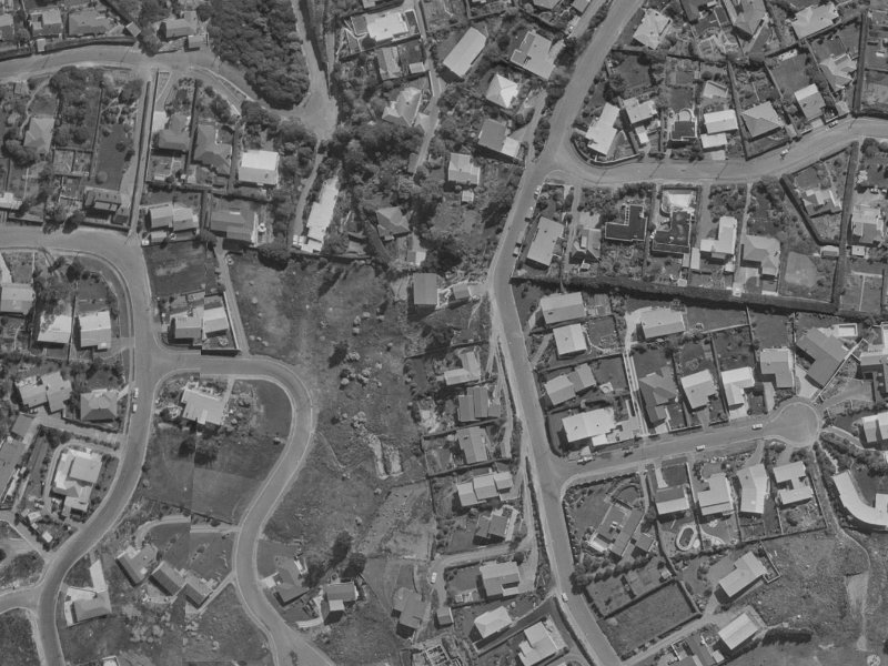 307 Cannon Hill Crescent from the air, 1970-1974