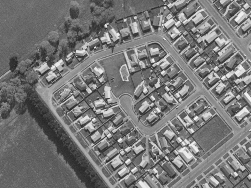 27 Wolsey Place from the air, 1970-1974