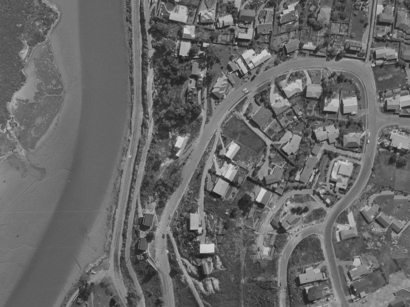 24 Cannon Hill Crescent from the air, 1970-1974