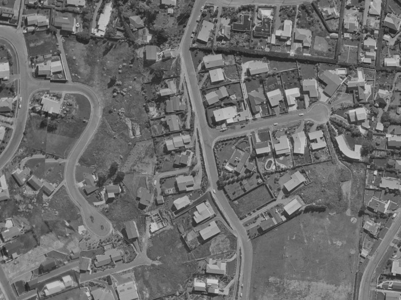 297 Cannon Hill Crescent from the air, 1970-1974