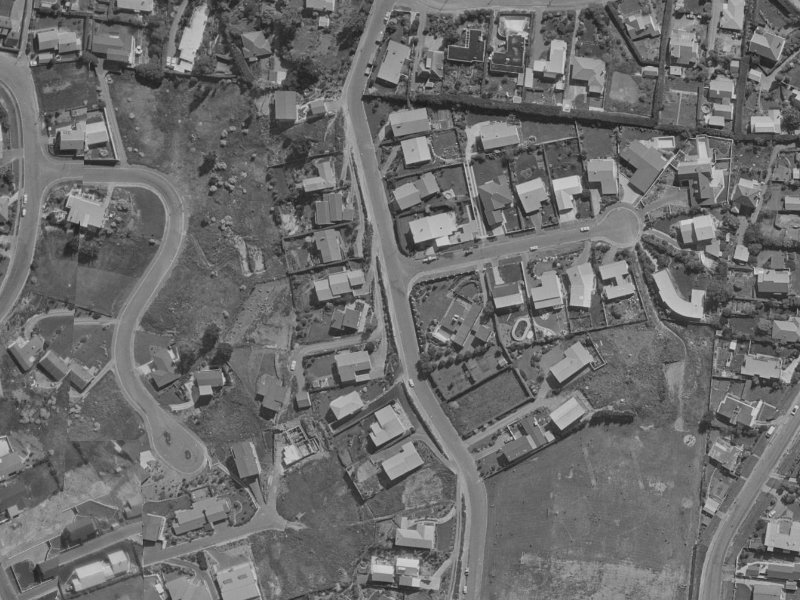 312 Cannon Hill Crescent from the air, 1970-1974