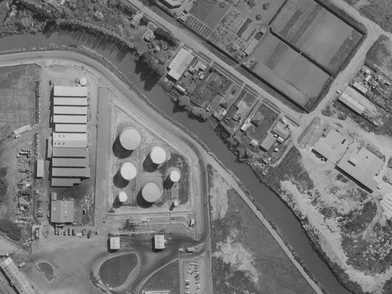 220 Cumnor Terrace from the air, 1970-1974
