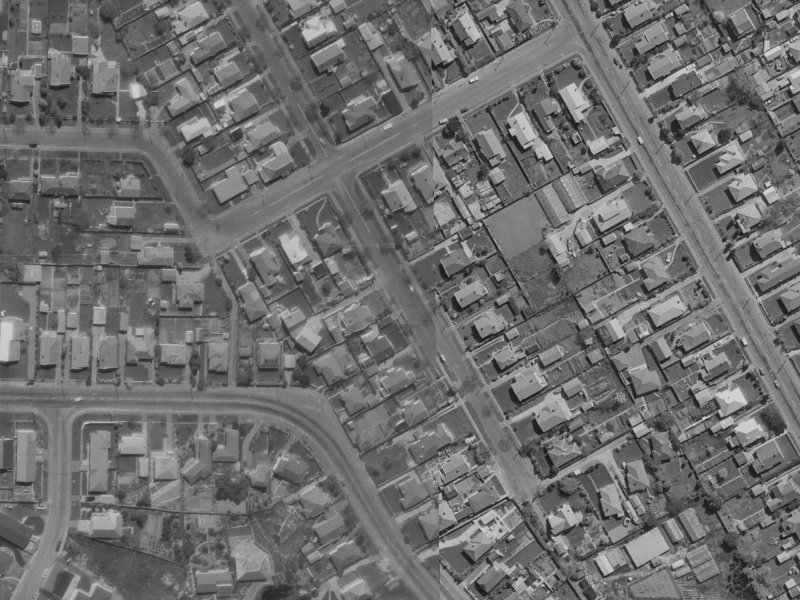 42 Ngaio Street from the air, 1970-1974