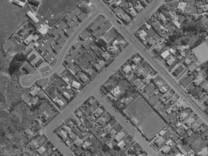 9 Taupata Street from the air, 1970-1974