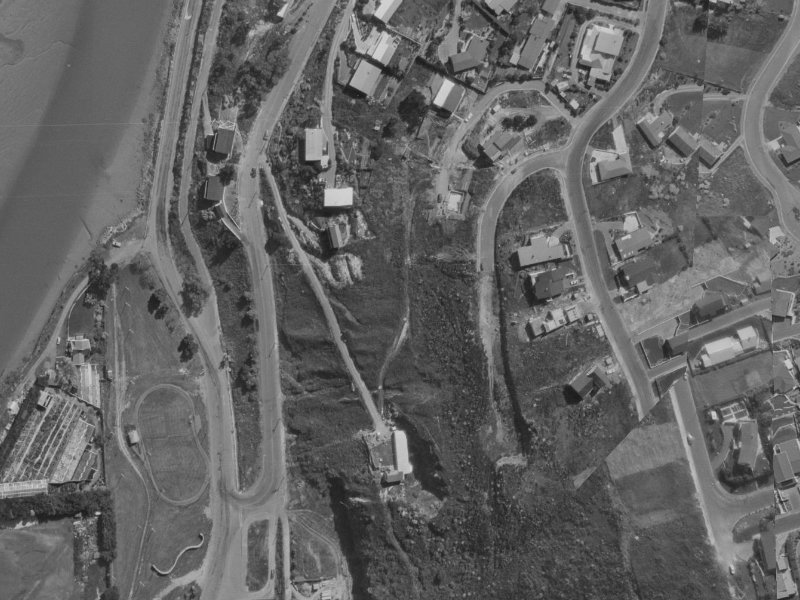 10A Cannon Hill Crescent from the air, 1970-1974