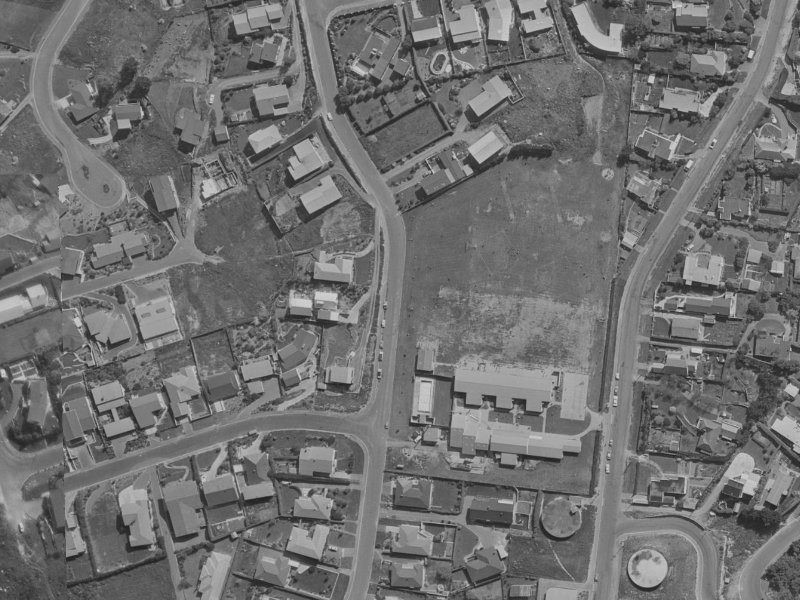 280-300 Cannon Hill Crescent from the air, 1970-1974