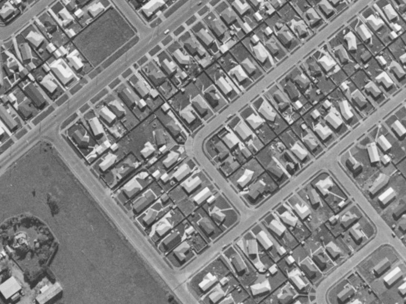 6 Stanton Crescent from the air, 1970-1974