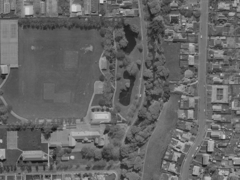 173–205 Eastern Terrace from the air, 1970-1974